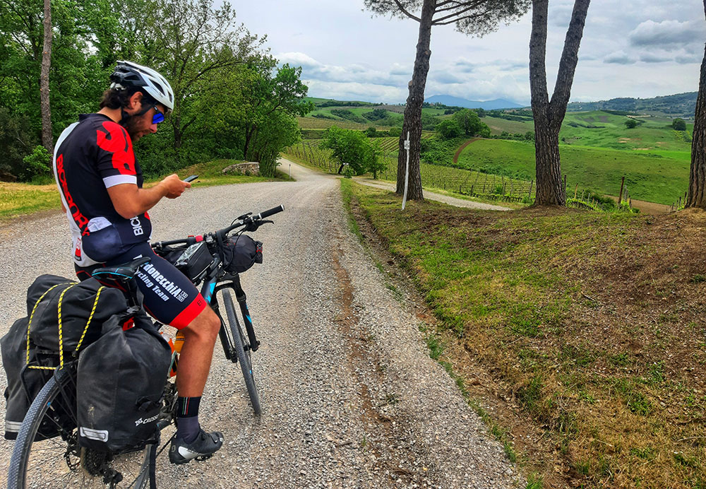 Alla ricerca della strada giusta (Val d'Orcia)